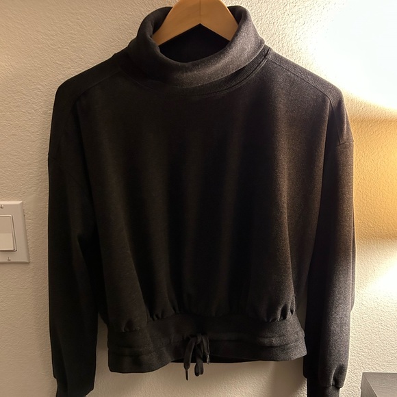 SWEATY BETTY FUNNEL TURTLE NECH SWEATSHIRT SIZE 6 EUC - Picture 5 of 8